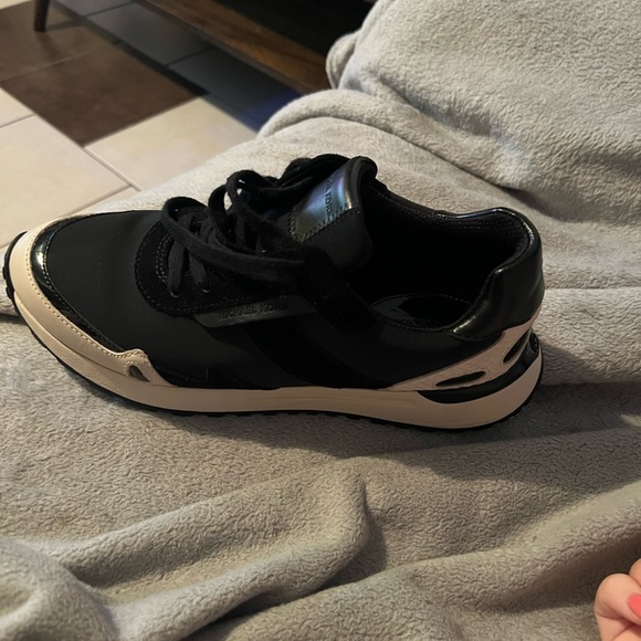 MichAel Kors Running Shoes - Picture 8 of 8